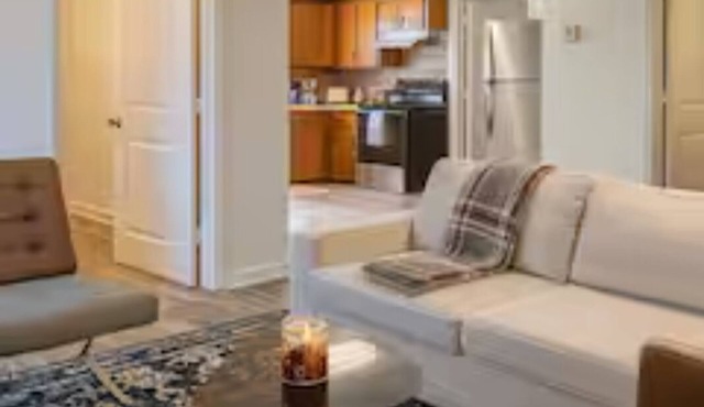 Cozy 2-bedroom house in welcoming Scott with AC