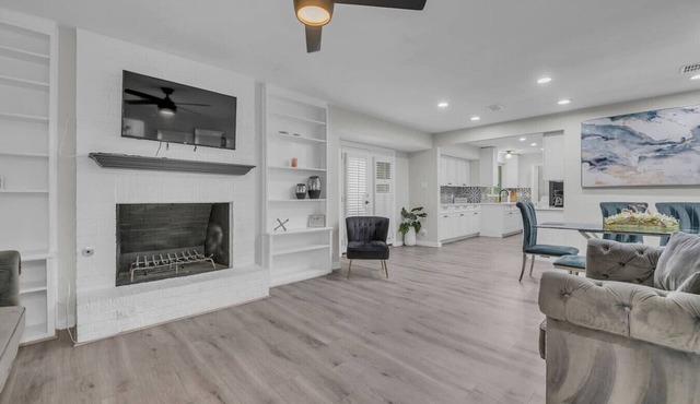 Cozy 5BR Home | Sleeps 12 | Near Downtown Austin
