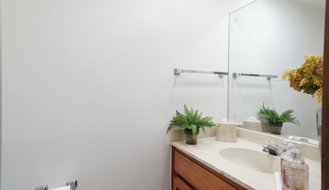Cozy and Spacious Home at Gated Community.