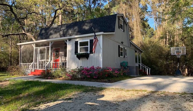 Cozy Cabin 3-Bedroom, Starlink WIFI, wildlife, nearby lake!