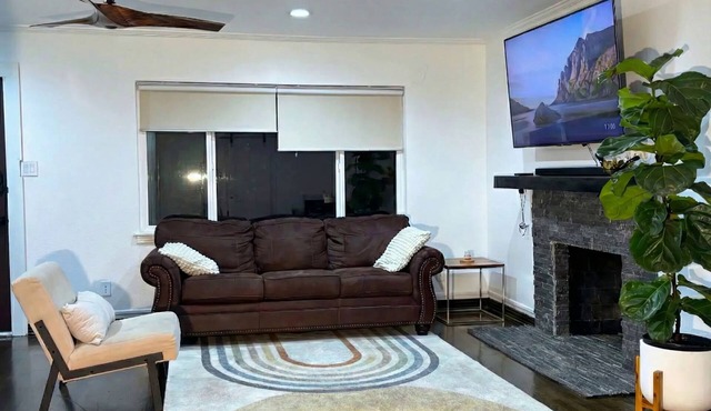 Cozy Home, Midway Hollow Dallas :WFH Office :Families & Relocations.Pets welcome