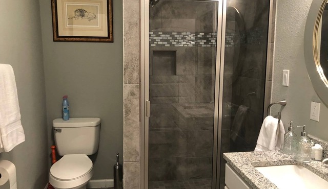 Cozy, Pet friendly 1- bedroom cottage