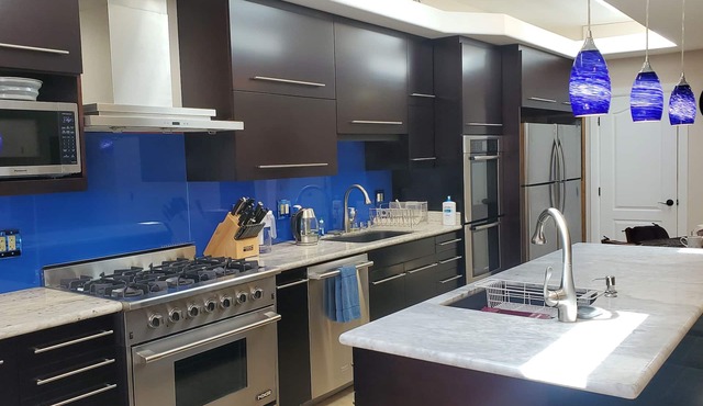 Cozy San Francisco Home 4 Bd., 2 Ba. Chefs kitchen in San Francisco
