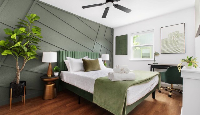 Cozy & Stylish 2BR with Private Patio | Sleeps 8 in Austin
