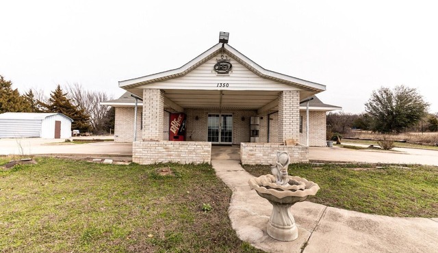 Decatur TX|Queen Bed