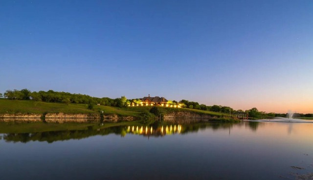 Deep in the Heart of Texas there is a pearl, The Pearl Ranch!n