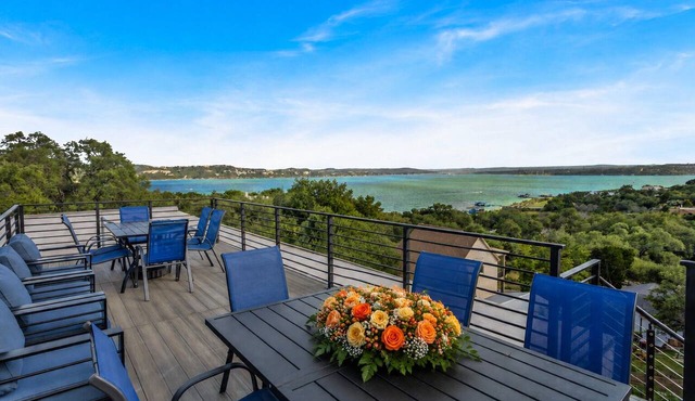 Designer Lake View Retreat | 5 bedrooms | Rooftop