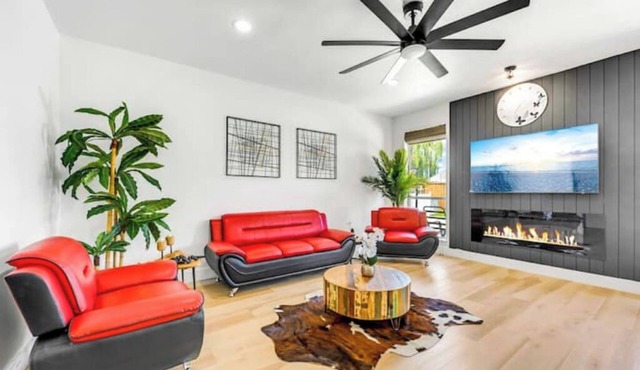 DFW Lux Resort Golf Sleeps 20+ PingPong PS5