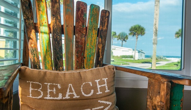 Dog-friendly bungalow steps from the beach with washer/dryer & central AC in Ormond Beach