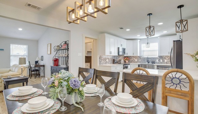 Dog-friendly Home in The Woodlands w/Fenced Yard!