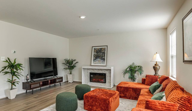 Dunkirk Group Getaway w/ Easy D.C. Access! in Dunkirk