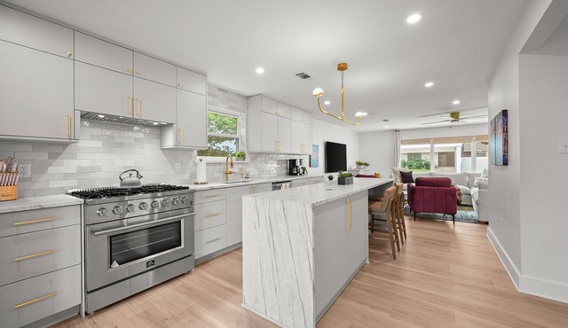 Elegant LSU Ave Home near LSU South Gates