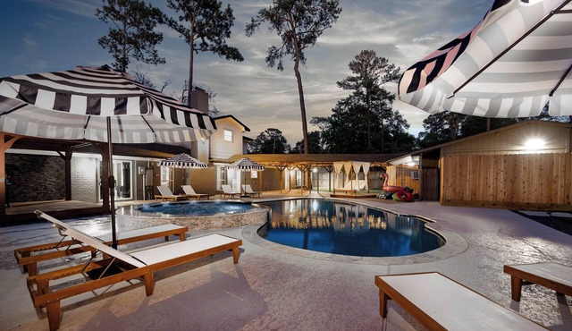 Empress Luxe Family Playground