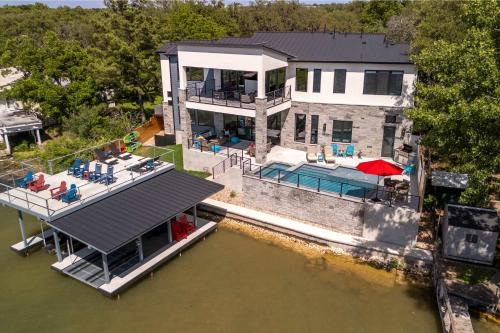 Endless Sunset with Concierge Services in Marble Falls