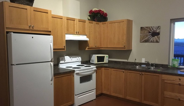 Equestrian competitors perfect accommodation! Minutes from Spruce Meadows! in Priddis