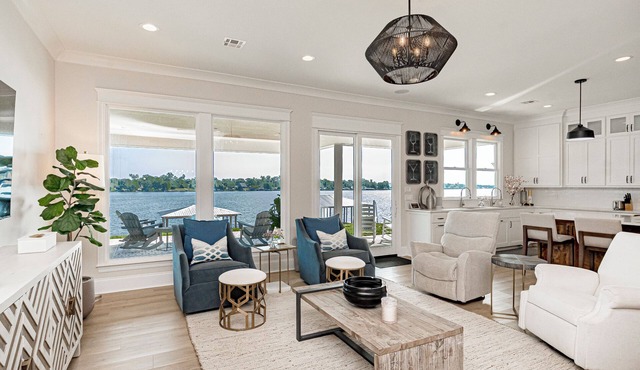 False River NEWER MODERN HOME with INCREDIBLE VIEWS! SCREENED in porch with TV!