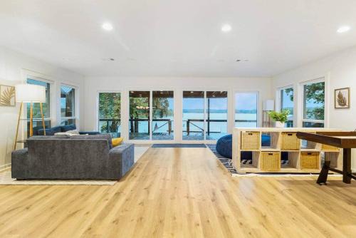 Family Cove Retreat - newly remodeled!