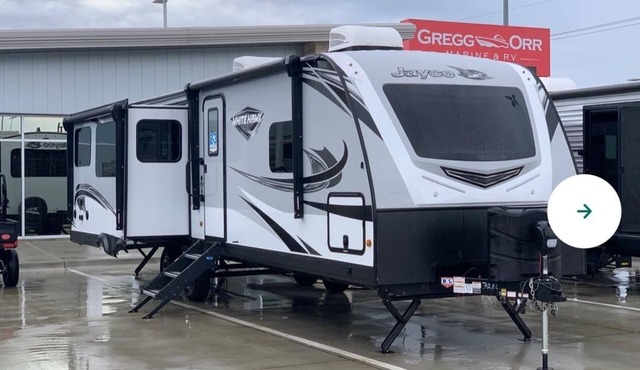 Farmhouse Camper For Rent