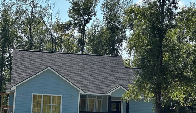 Farmhouse on 4+ Acres 4Bed/3Bath