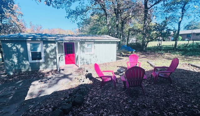 Fisherman-Friendly Lake Tenkiller Cottage, Boat Parking and Near Ramps