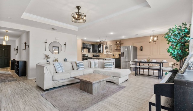 Fort Worth Firepit Retreat Pet-Friendly Home