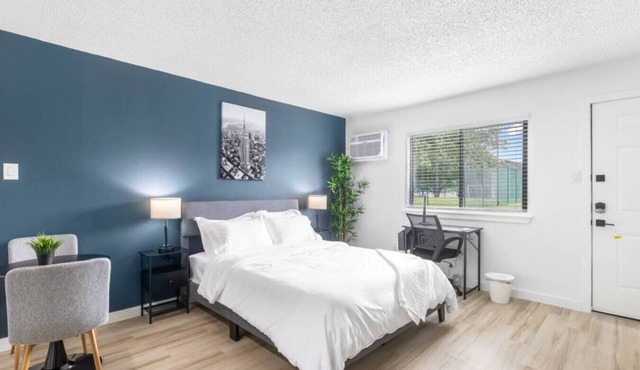 Fort Worth Studio1 – 10 Min to Downtown, Gym, Pets