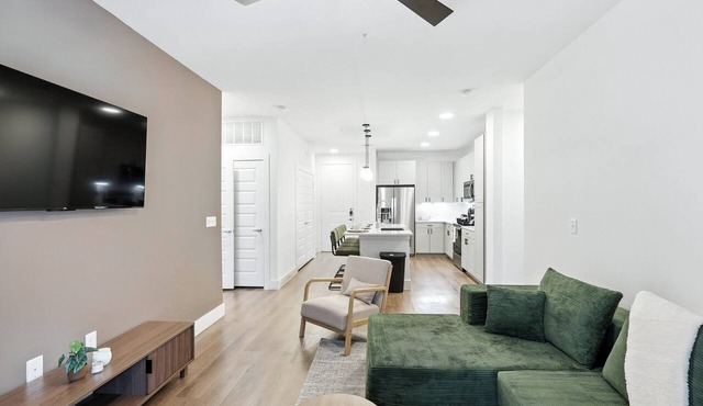 G36 Beautiful 2Bed-2Bath Condo by Traveller's Comfort in Downtown Fort Worth