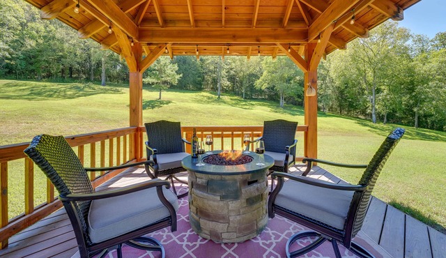 Game Room & Deck: Serene Ava Countryside Home in Ava