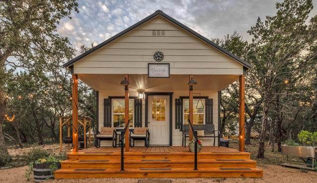 Glamping Horse Ranch sleeps 28