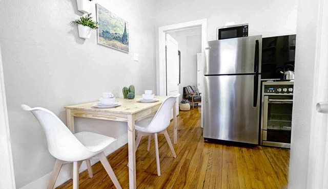 Global Cup Trendy City Flat + Arboretum Tickets Included