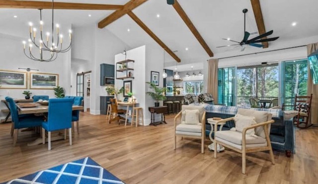 Golf Front, Putting Green, Tree Top Views