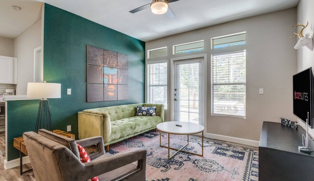 Gorgeous 2BR in Champion City Park 5273
