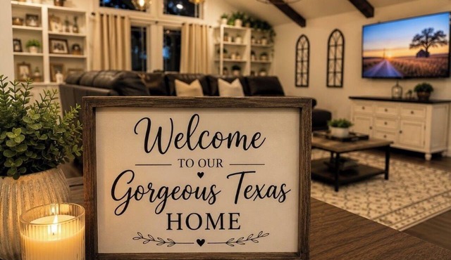 Gorgeous Texas Home Near Downtown Dallas-Fort Worth.