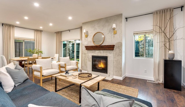 Gorgeously Designed Entire Home! in Vancouver