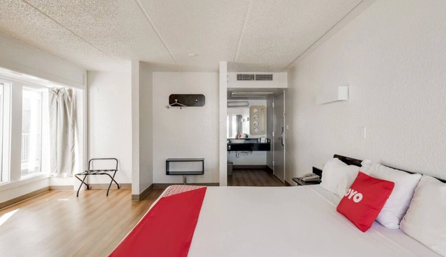 Great Value Room Close to Nature Center & Museums in the Houston Area