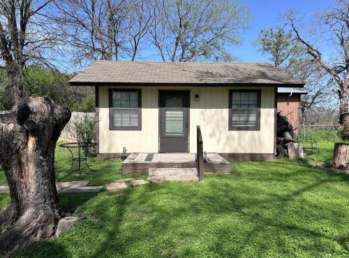 Green Haven Studio near Austin Airport COTA