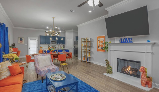 Groovy, New & Modern! Tv in each room.