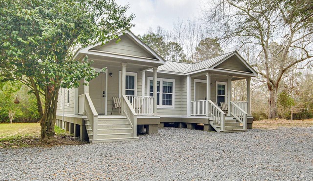 Group-Friendly Escape! Gateway to Gulfport Beaches