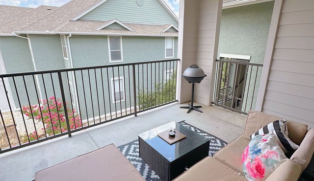Guest Favorite - Medical area - 10 minutes from Downtown