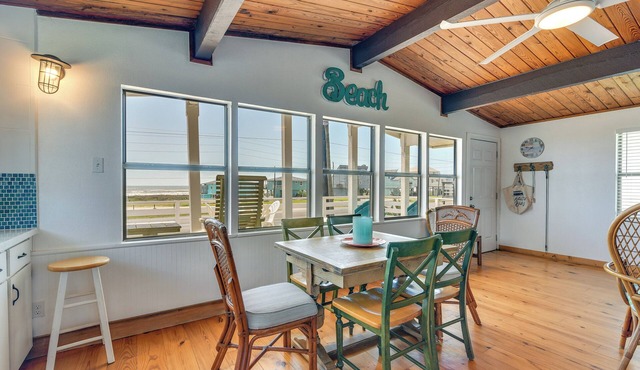 Gulf Coast Views: Stilted Retreat in Galveston!