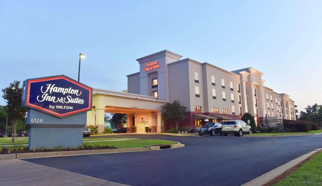 Hampton Inn & Suites Alexandria