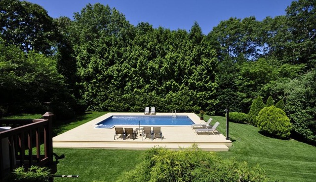 Hamptons nice 4 Queen bdr,Billiard, CAC,BBq, call for preapproval in Hampton Bays