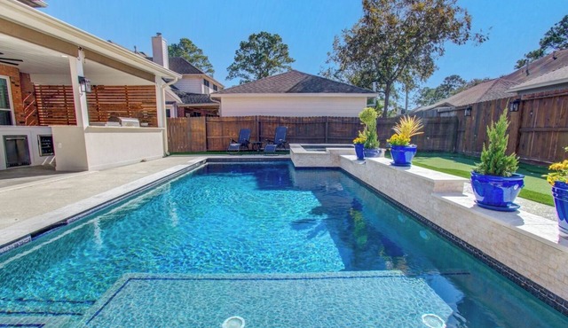 Heated Pool Hot Tub Game Loft 4BR