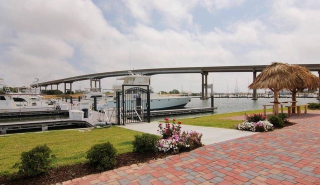 Historic Coastal Loft @ Freeport Marina, Park & Beach!