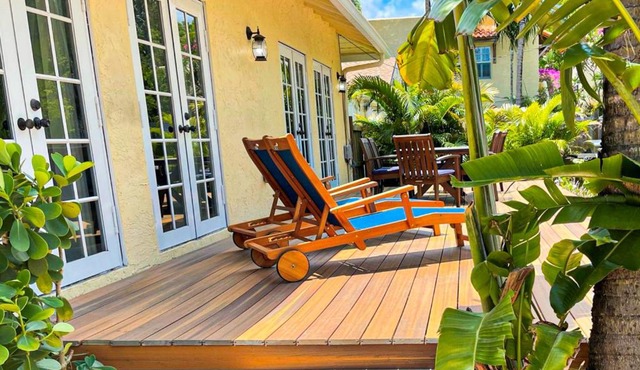 Historic Yellow Finn in West Palm Beach