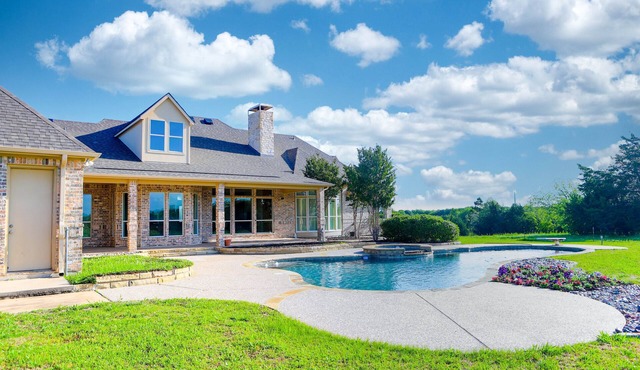Host a celebration or relax with family & friends at this Paradise at Princeton