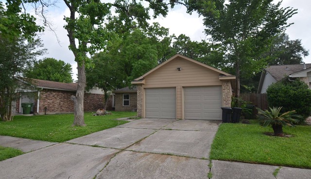 House 3 years old, Close to mall, Restaurants, IAH