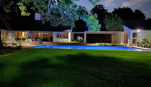 Impeccable Contemporary World Heritage Oasis
