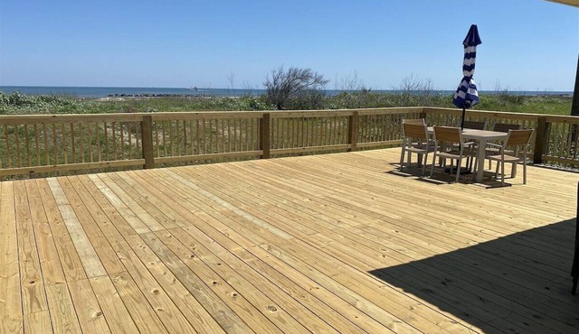 Isle Be Back - Beachfront - Island Realty