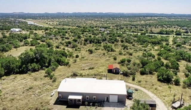 Johnson City ranch house with HUGE game room and VIEWS for miles!